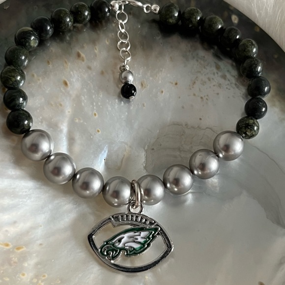 Philadelphia Eagles 'Bleeding Green Nation', Midnight Green & Silver Swoop Eagle - Picture 3 of 7